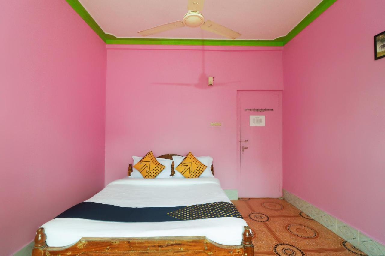 Spot On 65043 Hotel Kalinga Palace Kendrapara Exterior photo